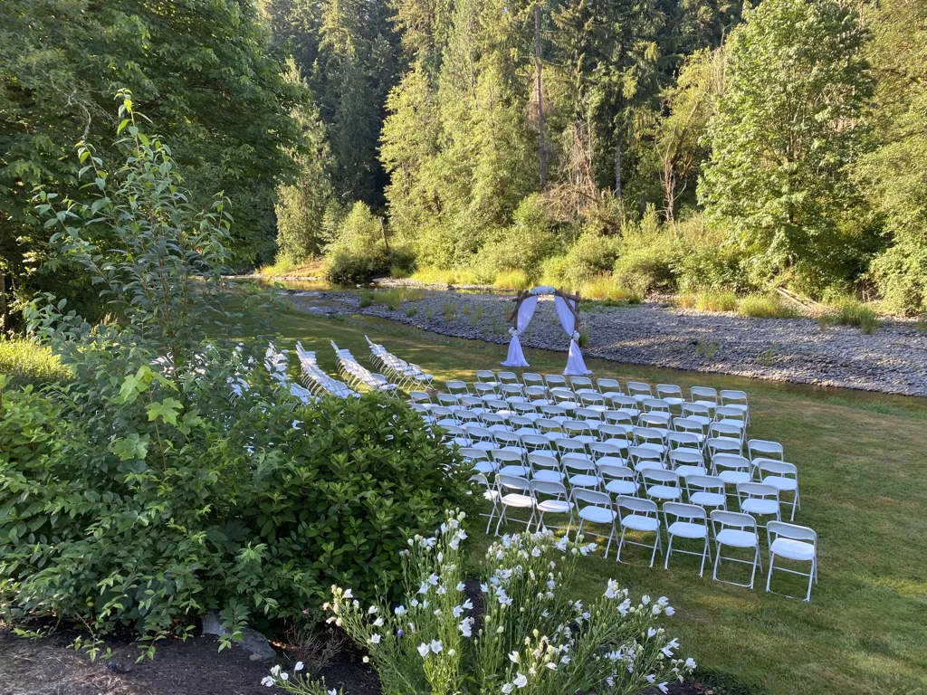 Rivers Edge Weddings, Events, & Lodging